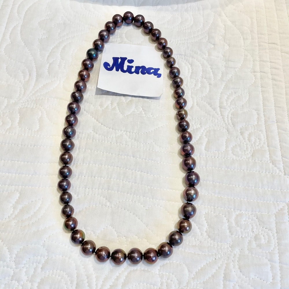 Fresh water pearl necklace